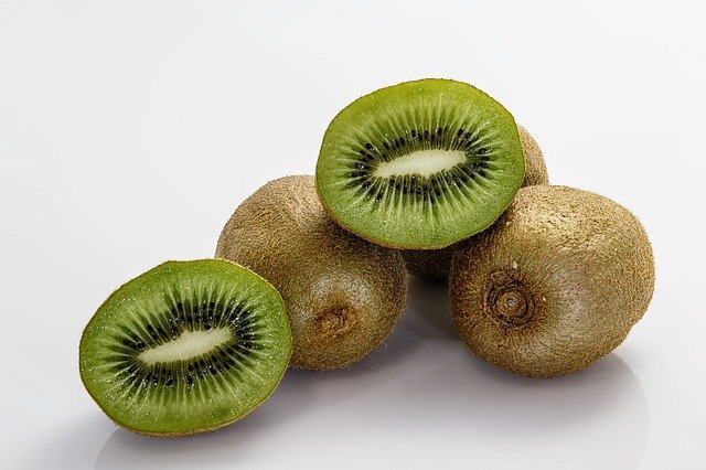 Kiwi grün Stück